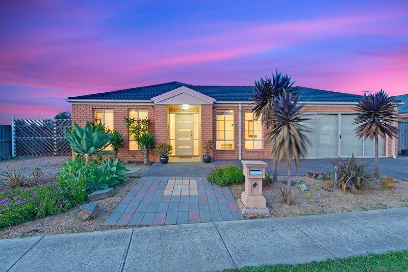 Photo - 42 Barmera Way, Truganina VIC 3029 - Image 2