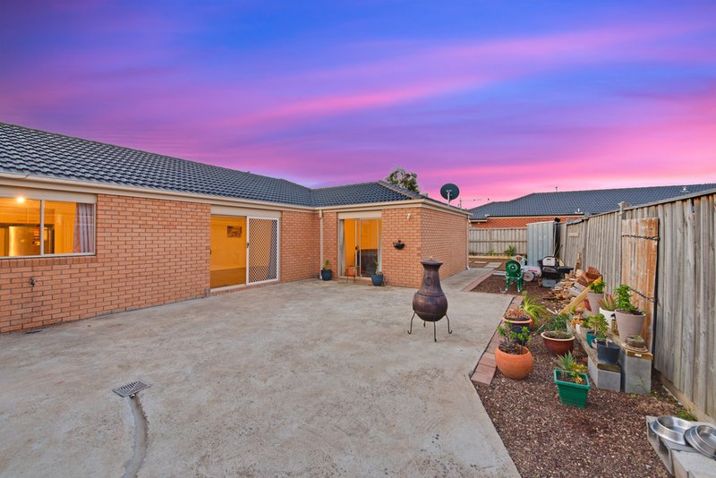 Photo - 42 Barmera Way, Truganina VIC 3029 - Image 14