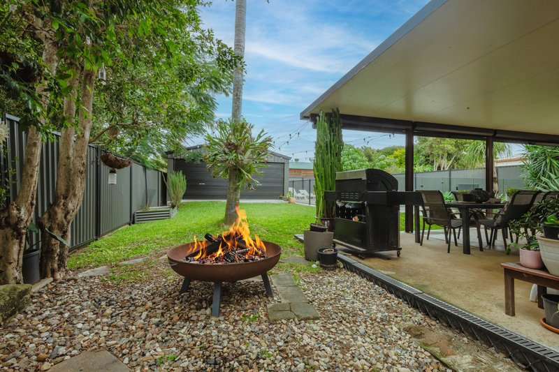 Photo - 42 Bateman Street, Strathpine QLD 4500 - Image 9