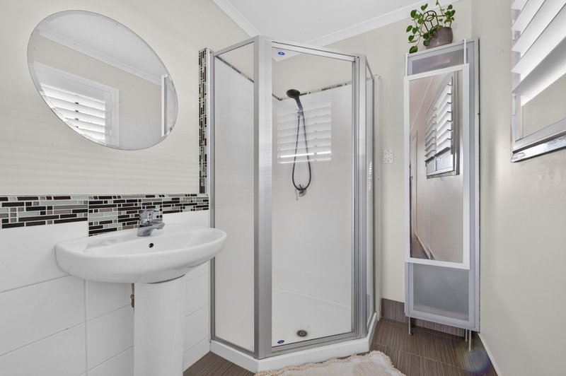 Photo - 42 Bateman Street, Strathpine QLD 4500 - Image 15