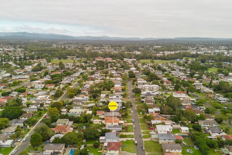 Photo - 42 Bateman Street, Strathpine QLD 4500 - Image 20