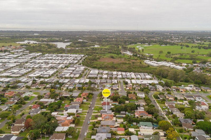 Photo - 42 Bateman Street, Strathpine QLD 4500 - Image 22