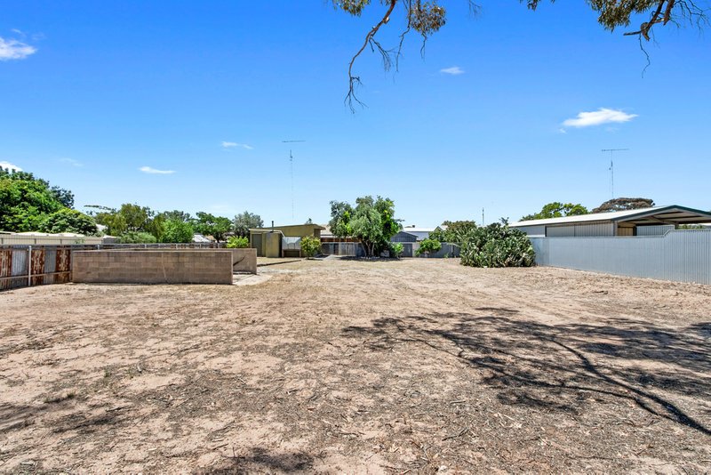 Photo - 42 Bay Road, Moonta Bay SA 5558 - Image 3