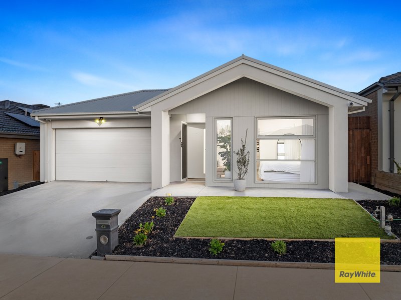 Photo - 42 Bayview Circuit, Mernda VIC 3754 - Image 1