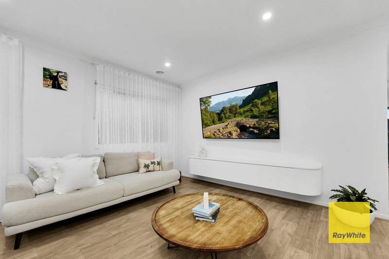 Photo - 42 Bayview Circuit, Mernda VIC 3754 - Image 8