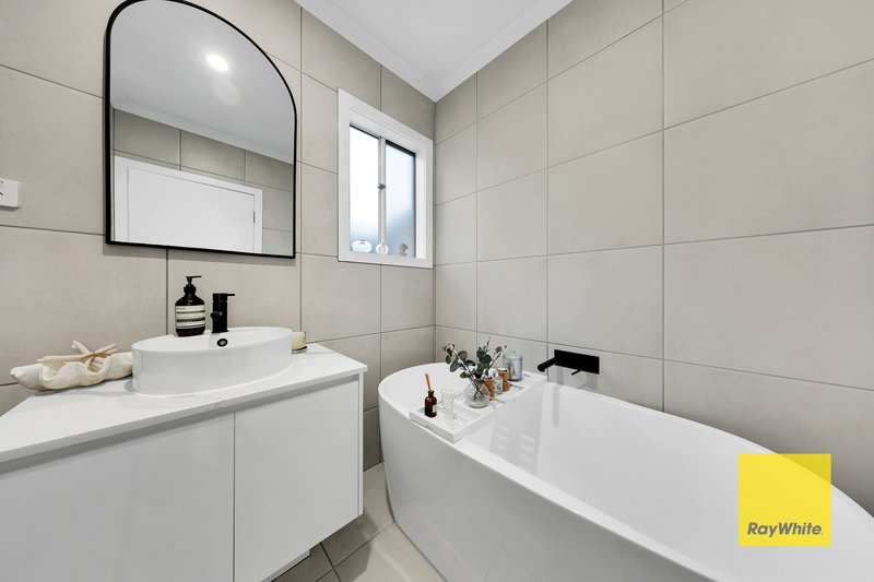 Photo - 42 Bayview Circuit, Mernda VIC 3754 - Image 15