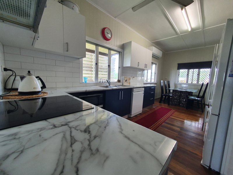 Photo - 42 Beach Road, Ayr QLD 4807 - Image 11