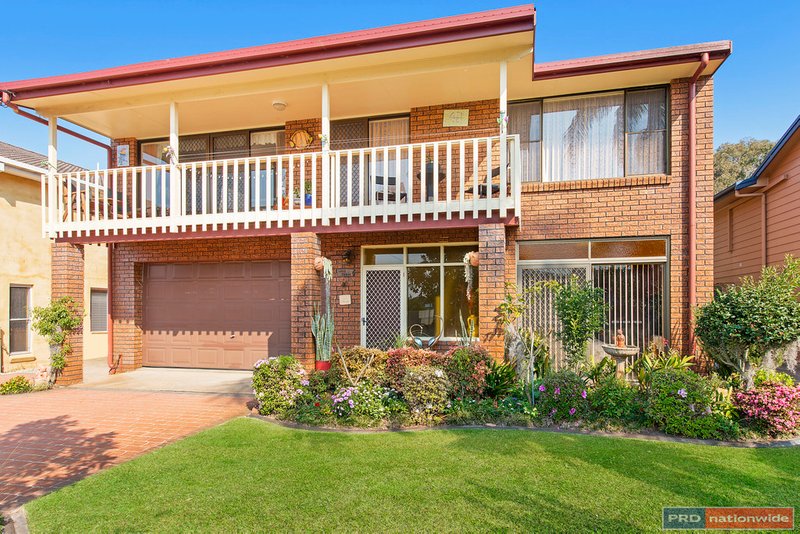 42 Bell Street, Dunbogan NSW 2443