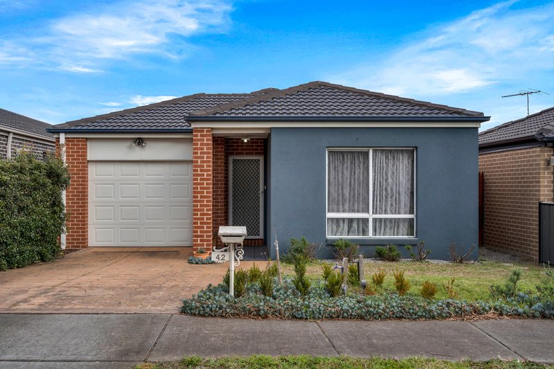 Photo - 42 Ben Loman Circuit, Craigieburn VIC 3064 - Image 11