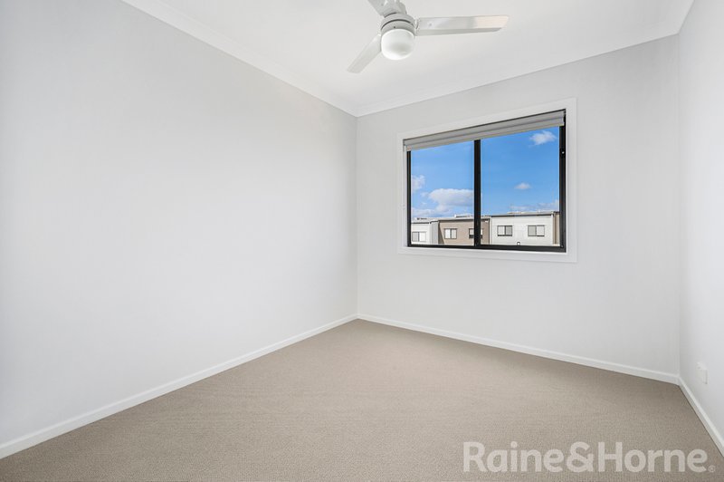 Photo - 42 Blatchford Street, Strathpine QLD 4500 - Image 9