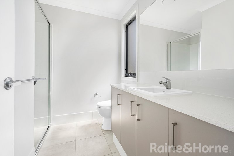 Photo - 42 Blatchford Street, Strathpine QLD 4500 - Image 11