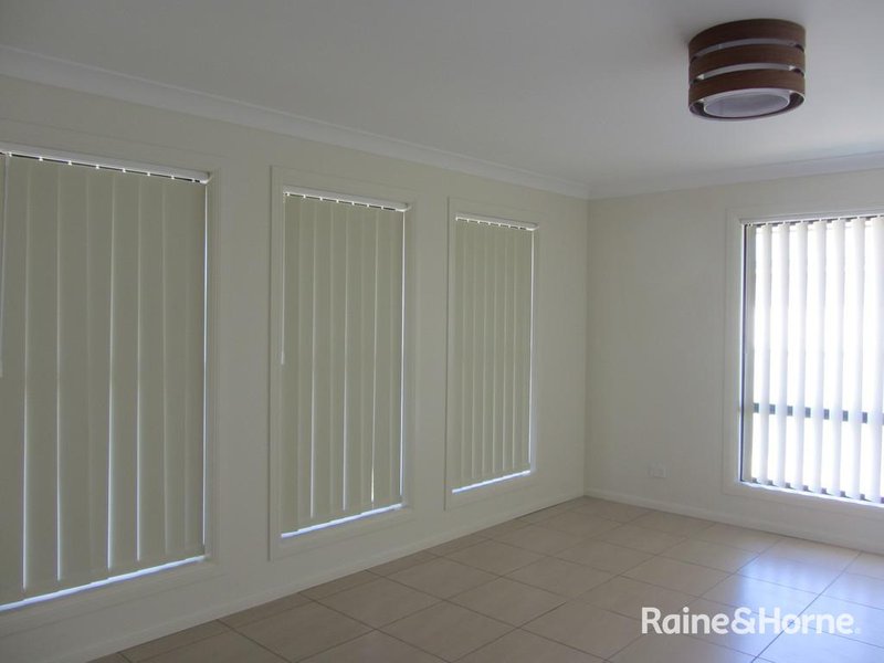 Photo - 42 Bottlebrush Drive, Moree NSW 2400 - Image 3