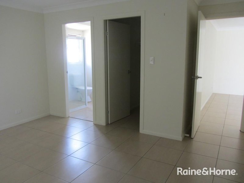 Photo - 42 Bottlebrush Drive, Moree NSW 2400 - Image 4