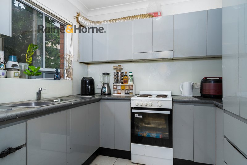 Photo - 4/2 Bourke Street, Liverpool NSW 2170 - Image 3