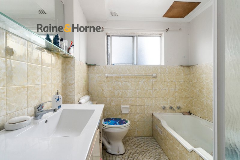 Photo - 4/2 Bourke Street, Liverpool NSW 2170 - Image 6