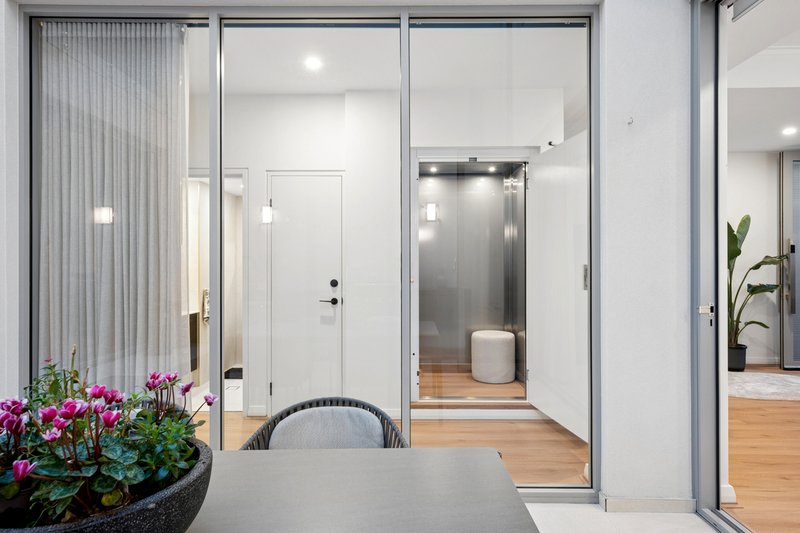 Photo - 42 Bow River Crescent, Burswood WA 6100 - Image 12
