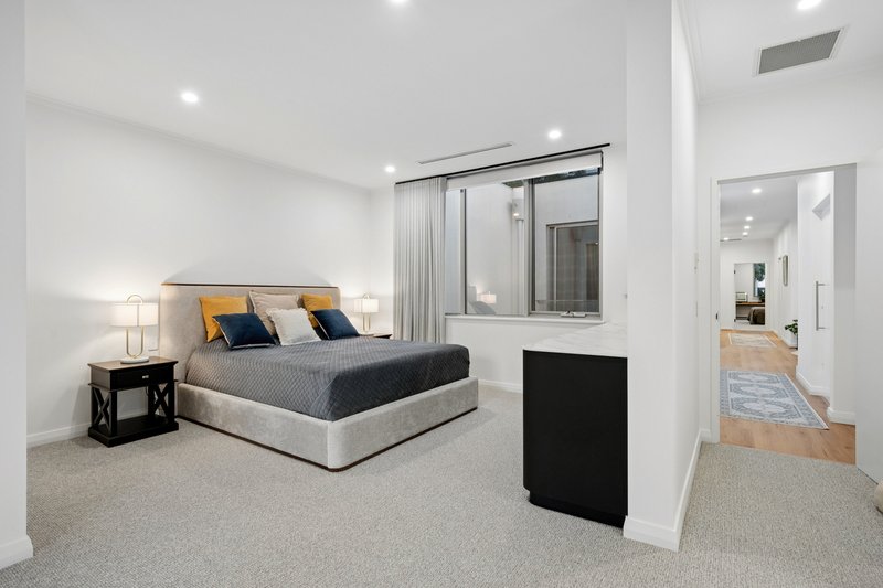 Photo - 42 Bow River Crescent, Burswood WA 6100 - Image 21