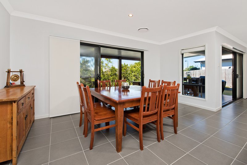 Photo - 42 Brampton Crescent, Mountain Creek QLD 4557 - Image 5