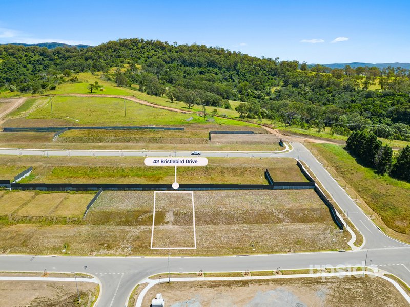 Photo - 42 Bristlebird Drive, Calderwood NSW 2527 - Image 5