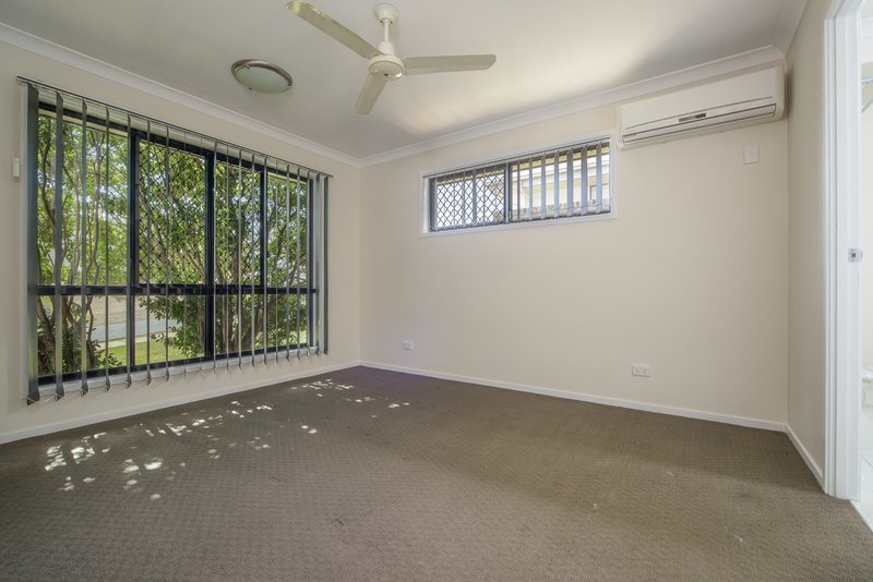 Photo - 42 Broadwater Place, New Auckland QLD 4680 - Image 6