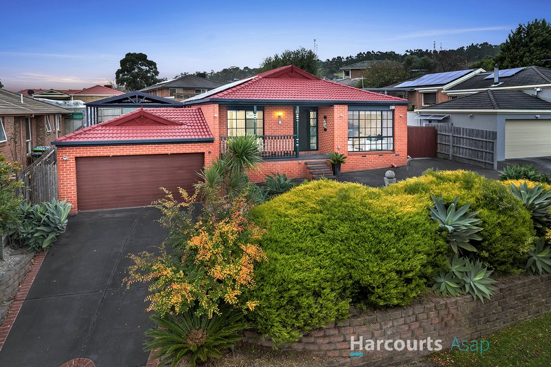 Photo - 42 Browtop Road, Narre Warren VIC 3805 - Image 2