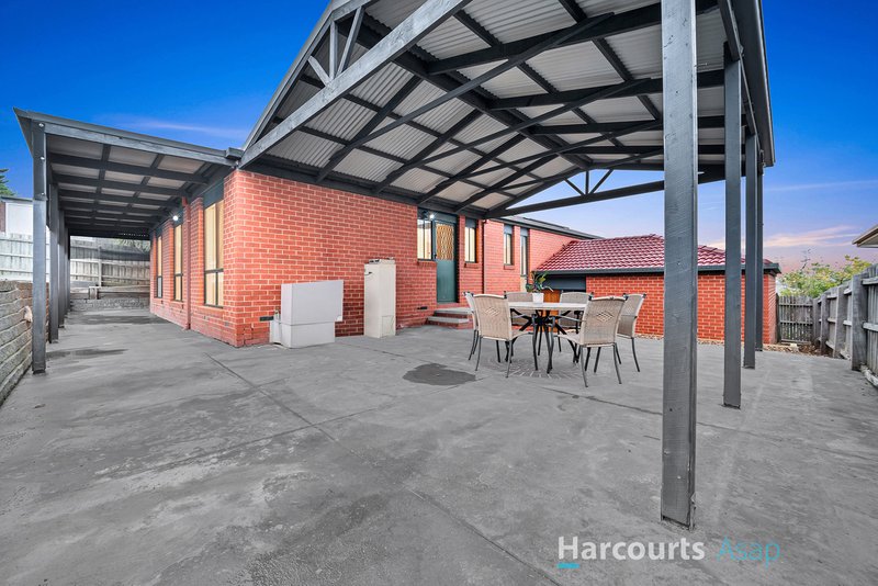 Photo - 42 Browtop Road, Narre Warren VIC 3805 - Image 18