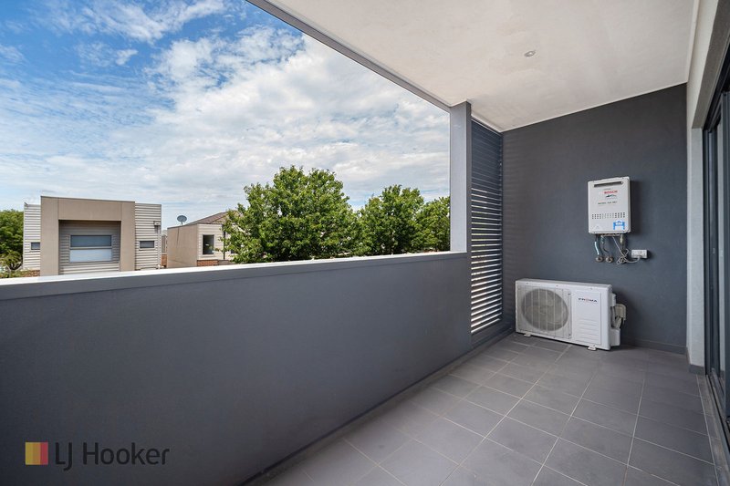 Photo - 42 Brunswick Crescent, Craigieburn VIC 3064 - Image 10