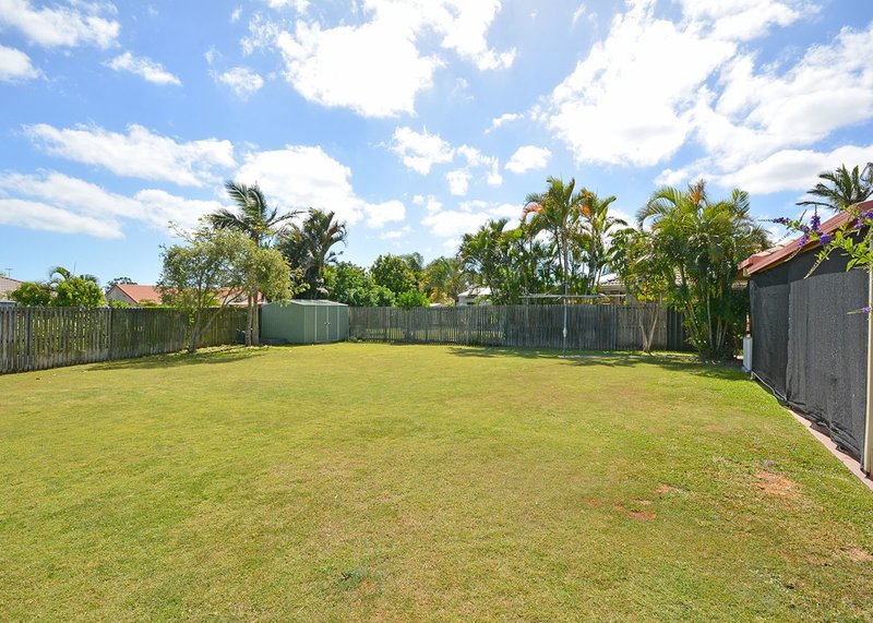 Photo - 42 Bunker Ave , Urraween QLD 4655 - Image 4