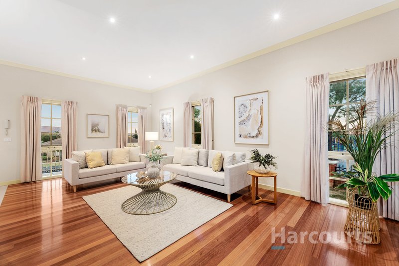 Photo - 42 Burlington Crescent, Wantirna VIC 3152 - Image 3