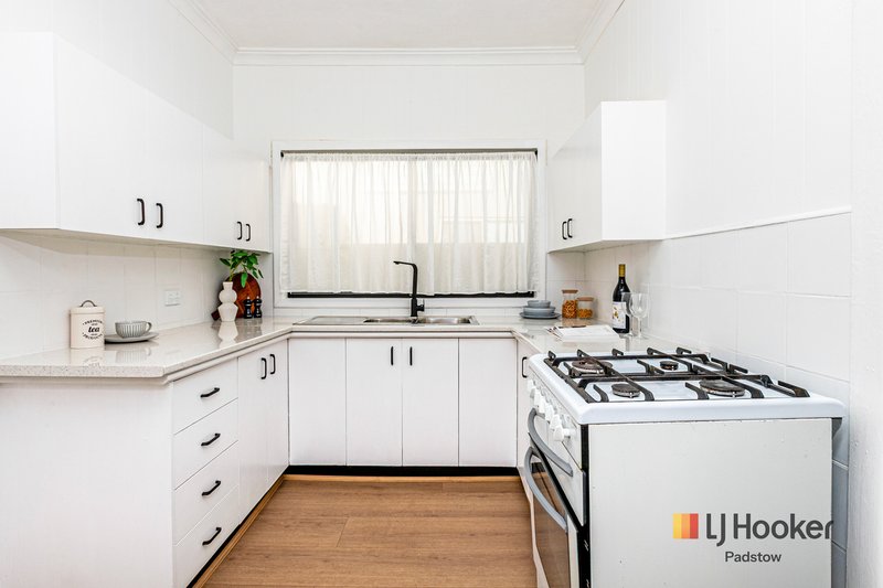 Photo - 42 Cahors Road, Padstow NSW 2211 - Image 6