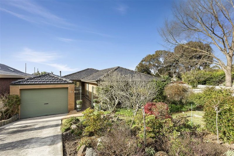 42 Caithness Crescent, Glen Waverley VIC 3150