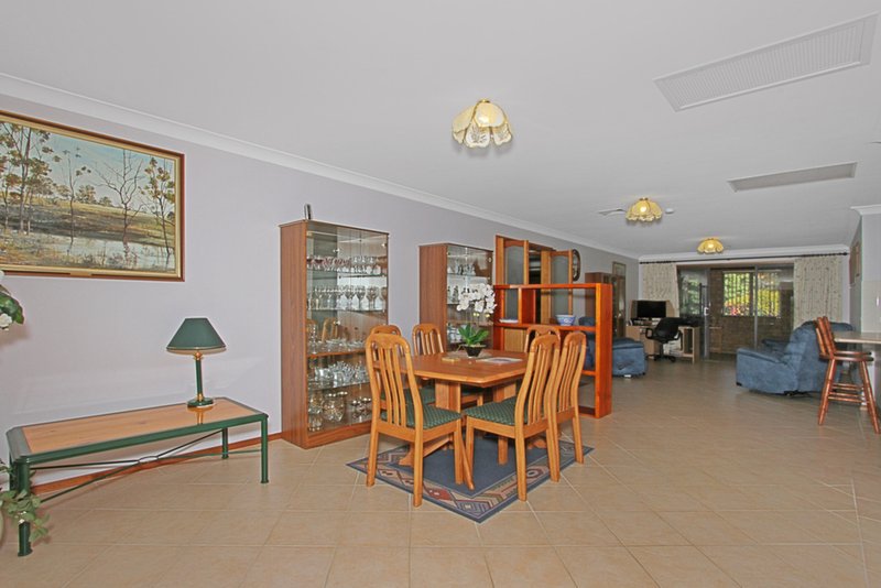 Photo - 42 Calga Crescent, Catalina NSW 2536 - Image 2