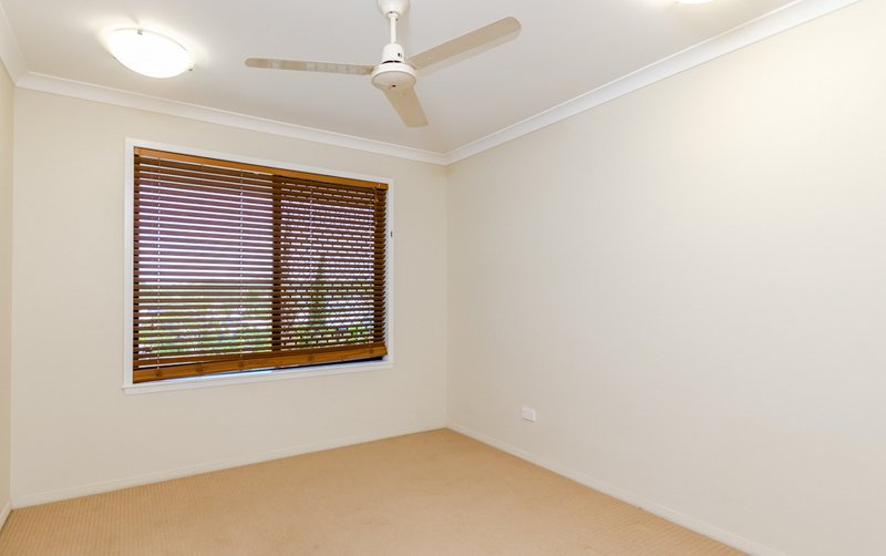 Photo - 42 Carinya Drive, Clinton QLD 4680 - Image 11