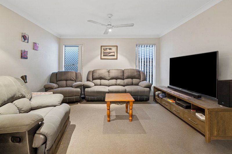 Photo - 42 Carnarvon Crescent, Waterford QLD 4133 - Image 5