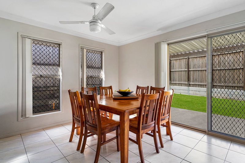 Photo - 42 Carnarvon Crescent, Waterford QLD 4133 - Image 6