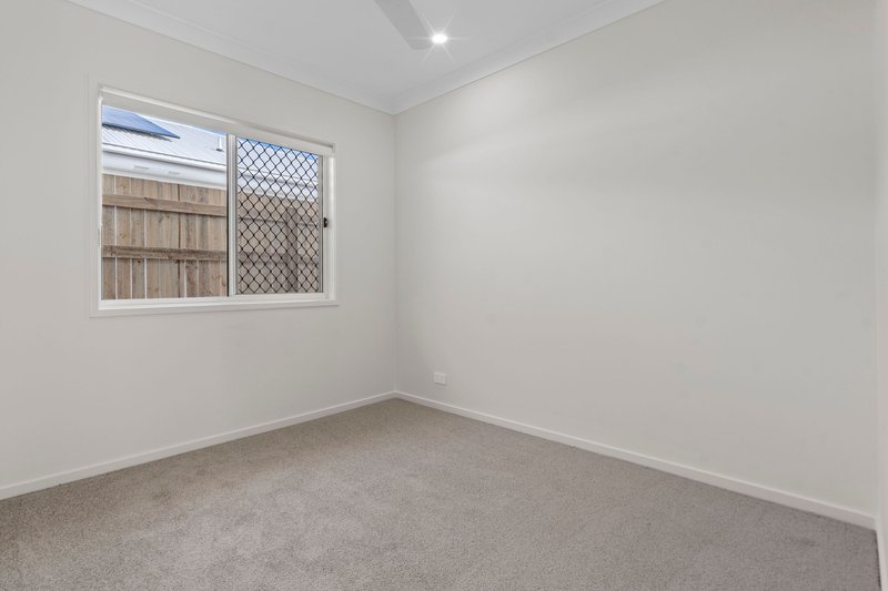 Photo - 42 Carrington Circuit, Park Ridge QLD 4125 - Image 8