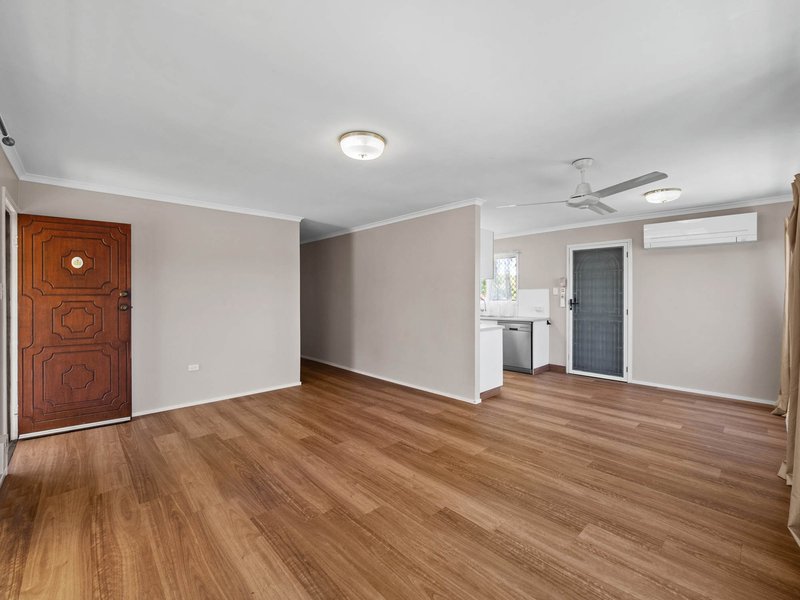 Photo - 42 Cashmere Street, Redbank Plains QLD 4301 - Image 3