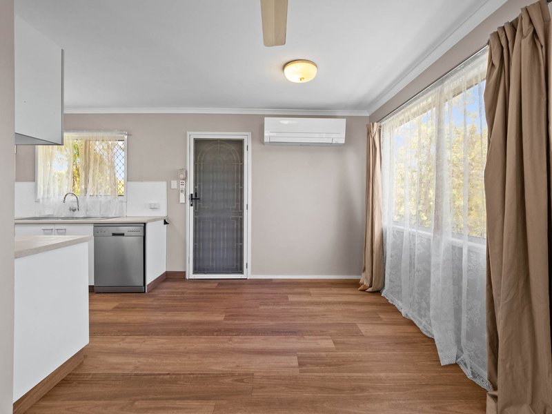 Photo - 42 Cashmere Street, Redbank Plains QLD 4301 - Image 5