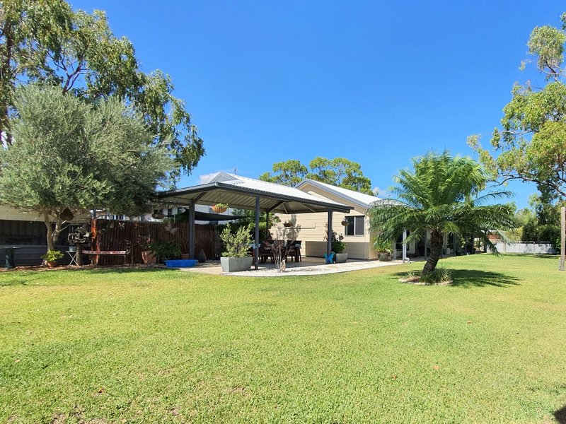 Photo - 42 Cassia Court, Nebo QLD 4742 - Image 2