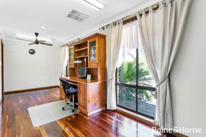 Photo - 42 Caswell Drive, Hallett Cove SA 5158 - Image 10