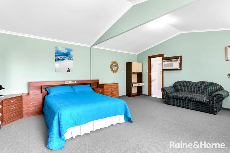 Photo - 42 Caswell Drive, Hallett Cove SA 5158 - Image 20