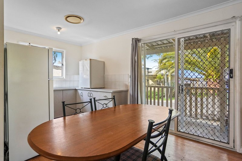Photo - 42 Cedar Drive, Stapylton QLD 4207 - Image 6