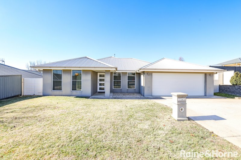 Photo - 42 Cheviot Drive, Kelso NSW 2795 - Image 1