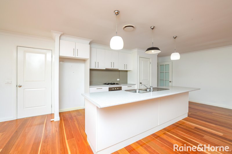 Photo - 42 Cheviot Drive, Kelso NSW 2795 - Image 4