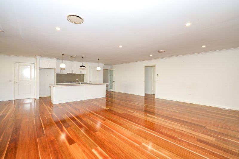 Photo - 42 Cheviot Drive, Kelso NSW 2795 - Image 6
