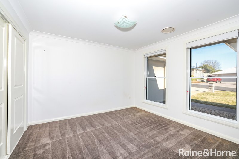 Photo - 42 Cheviot Drive, Kelso NSW 2795 - Image 9