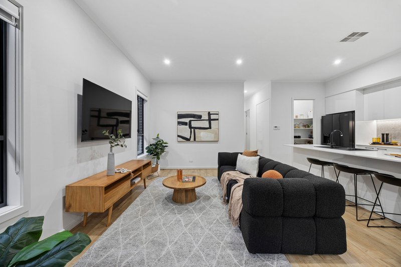 Photo - 42 Cinnamon Avenue, St Agnes SA 5097 - Image 5