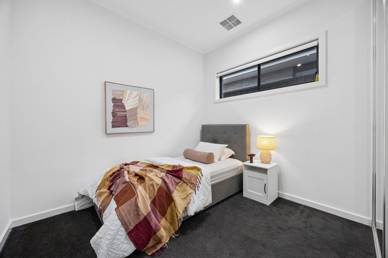 Photo - 42 Cinnamon Avenue, St Agnes SA 5097 - Image 11