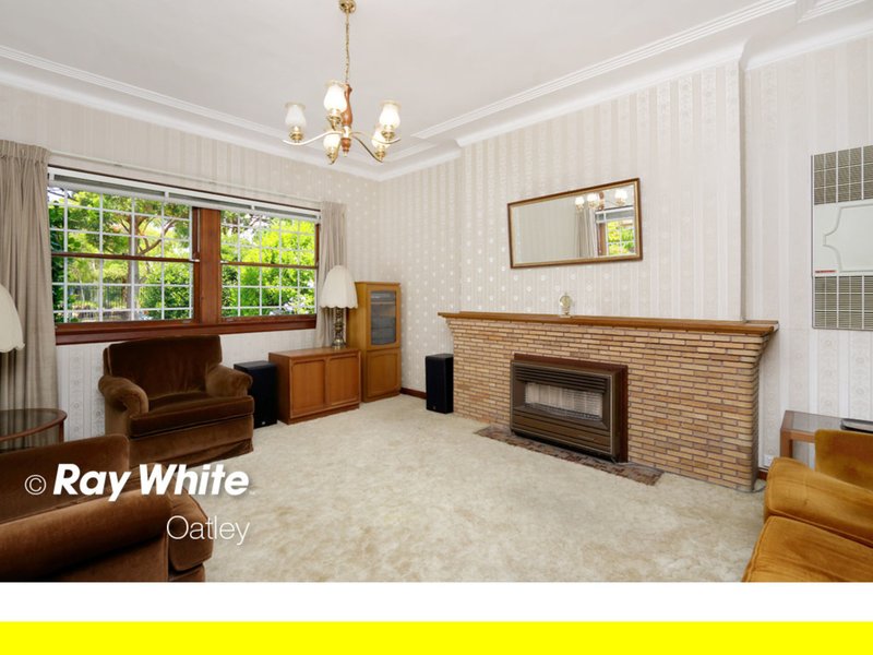 Photo - 42 Coleborne Avenue, Mortdale NSW 2223 - Image 4