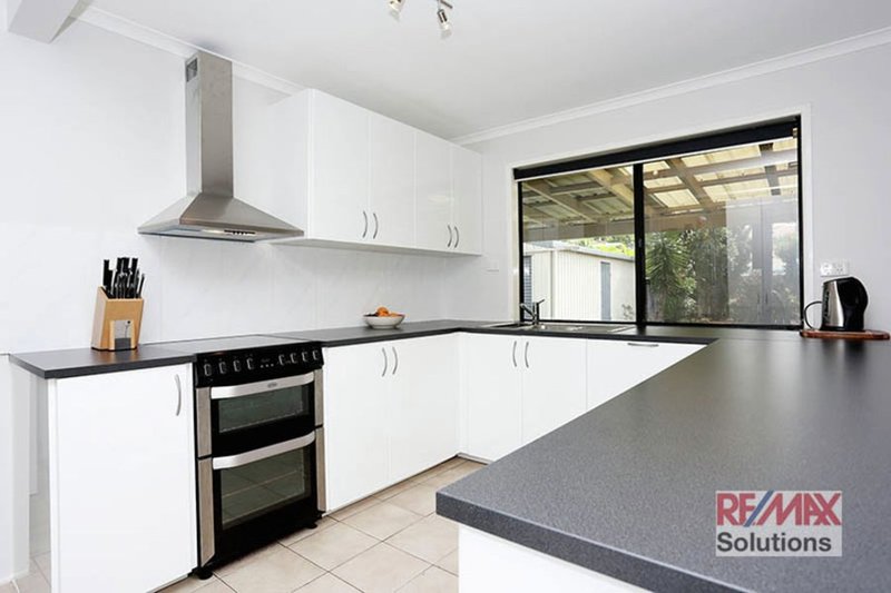 Photo - 42 Colonial Drive, Lawnton QLD 4501 - Image 2